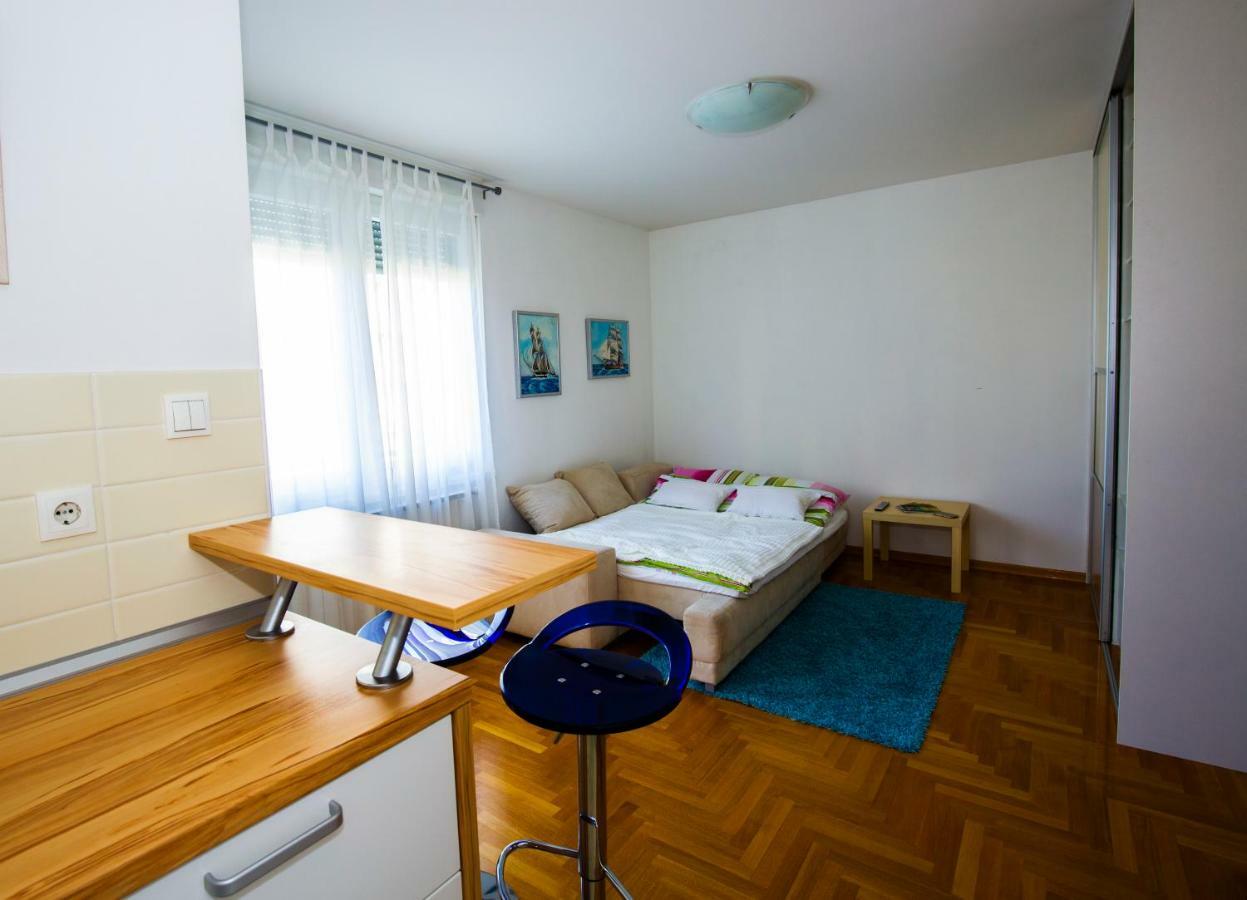 Apartment Luka Загреб Екстериор снимка