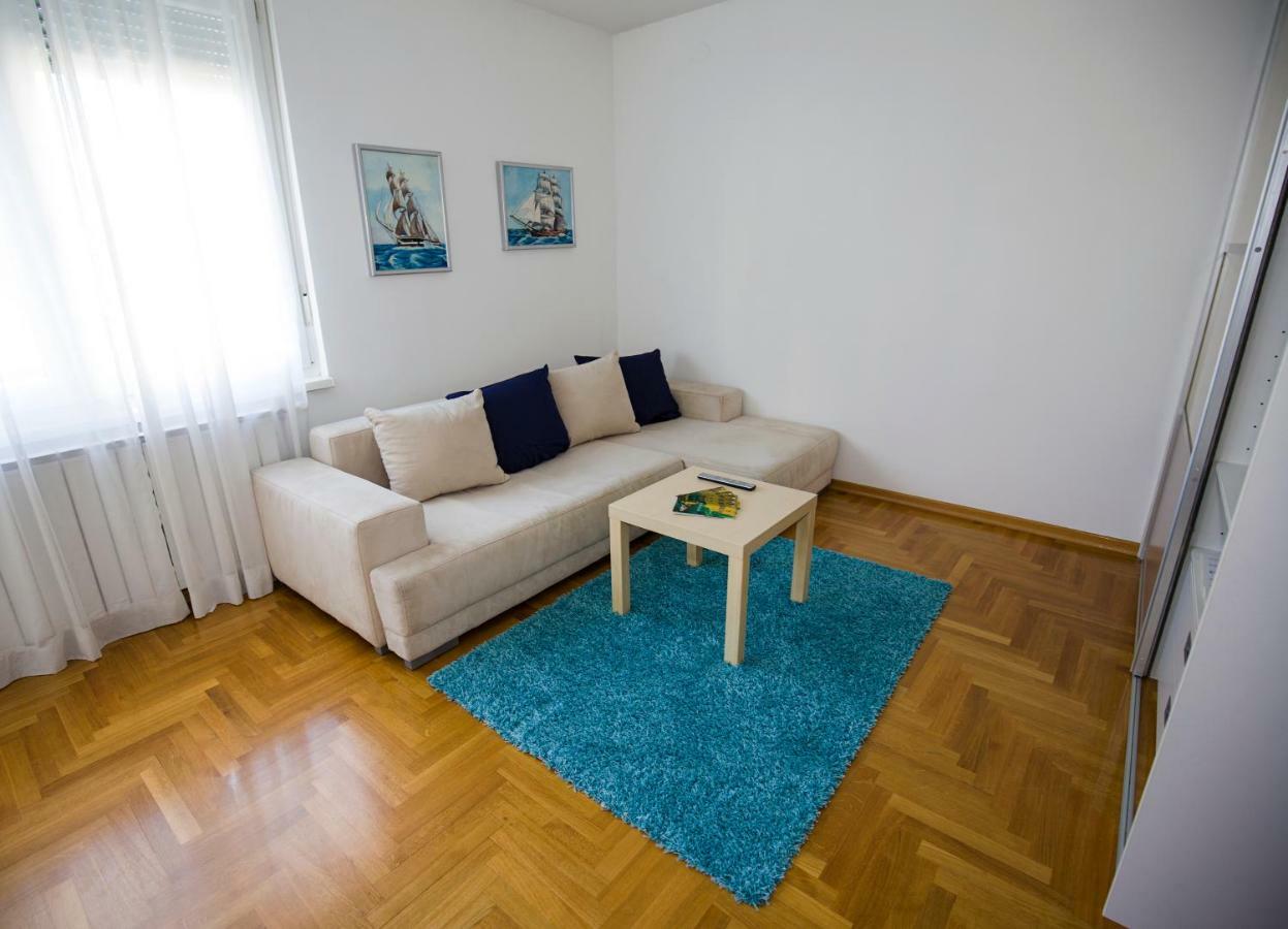 Apartment Luka Загреб Екстериор снимка